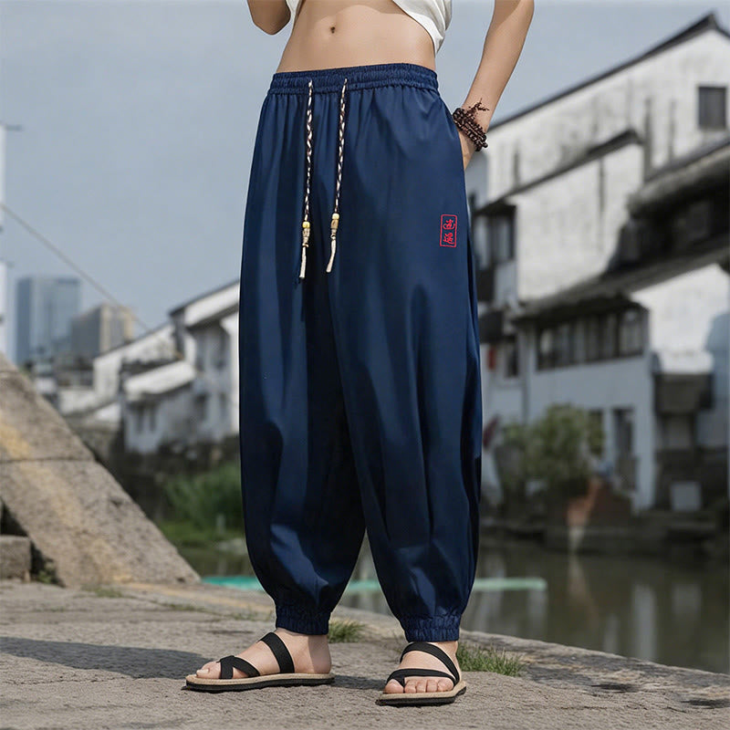 Buddha Stones 夏物カジュアル ドローストリング 漢字刺繍入り 気楽なアンクル丈パンツ メンズ ハーレムパンツ ポケット付き - 海軍 - US/UK/AU46、 EU56 (5XL) - image 0