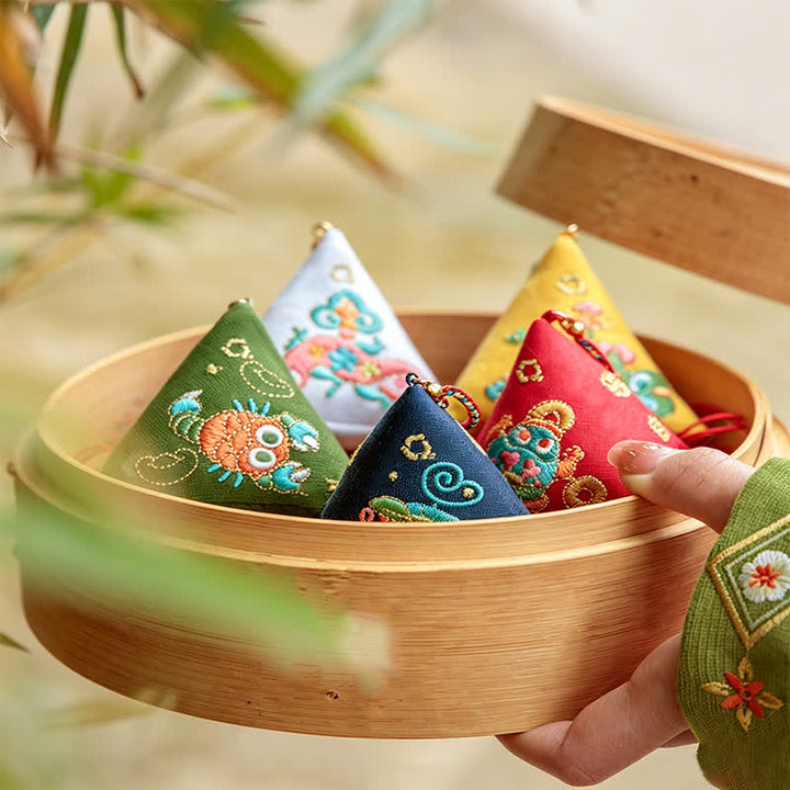 Buddha Stones 刺繍粽子型チャーム三角形 さそり かわいい動物装飾 - image 21