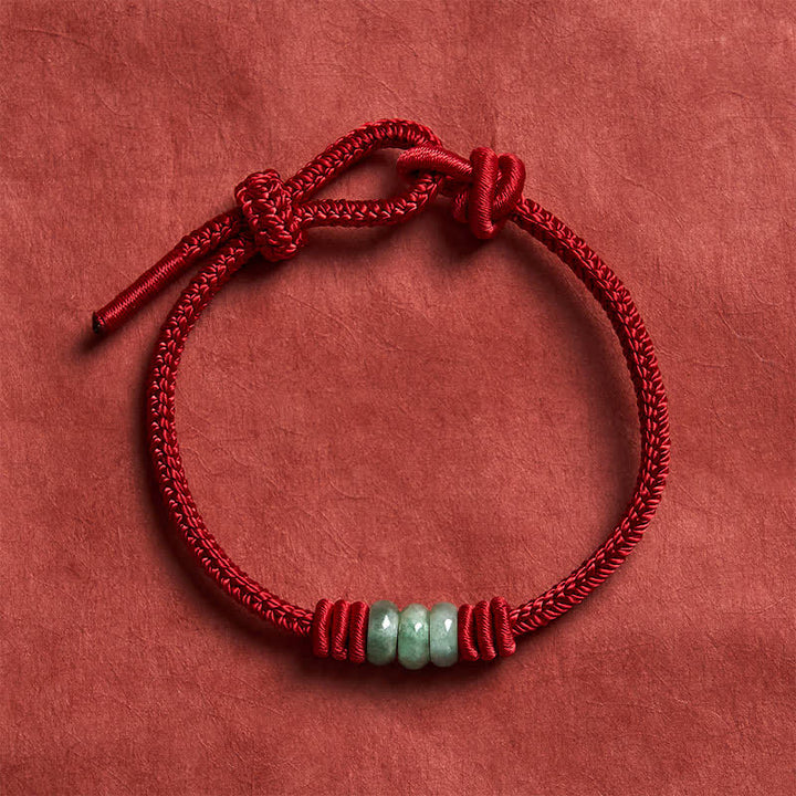 Buddha Stones 手作りの赤紐と翡翠を使った、保護を象徴する編み込みスライドノットブレスレット - image 3