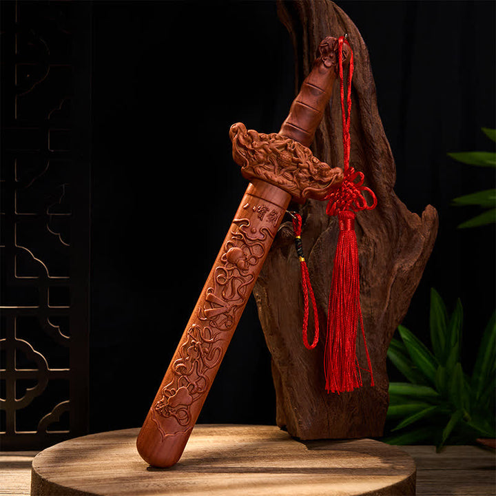 Buddha Stones 手彫りの桃材製龍剣儀式装飾品 - image 7