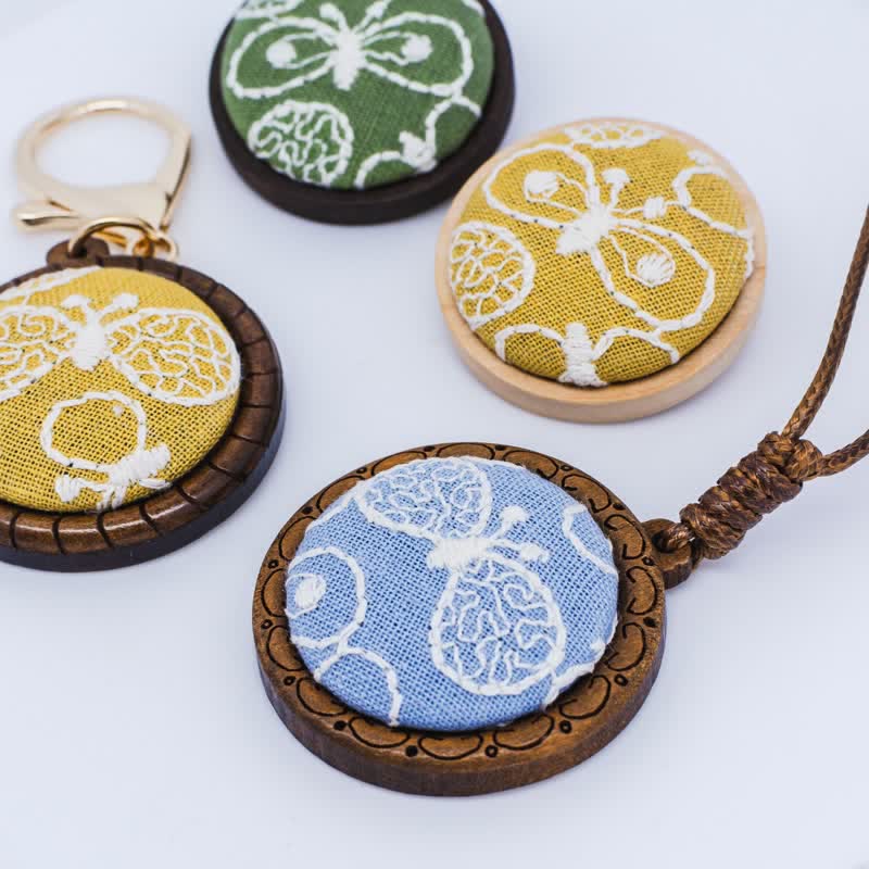Buddha Stones 木製手彫り刺繍花蝶グラウンディングラウンドネックレス - image 14