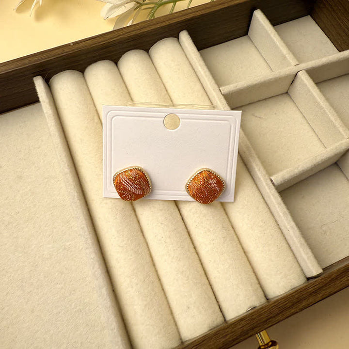 Buddha Stones 手作りの歌の錦織保護幾何学模様のスクエアスタッドピアス - オレンジ（同系色 – 柄は異なる場合があります） - image 8