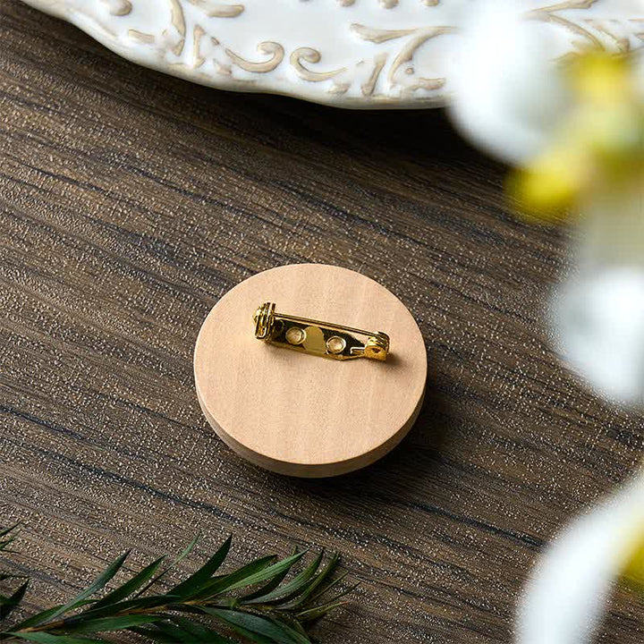 Buddha Stones 手作りの布製フラワーモチーフのラウンドブローチ - image 17