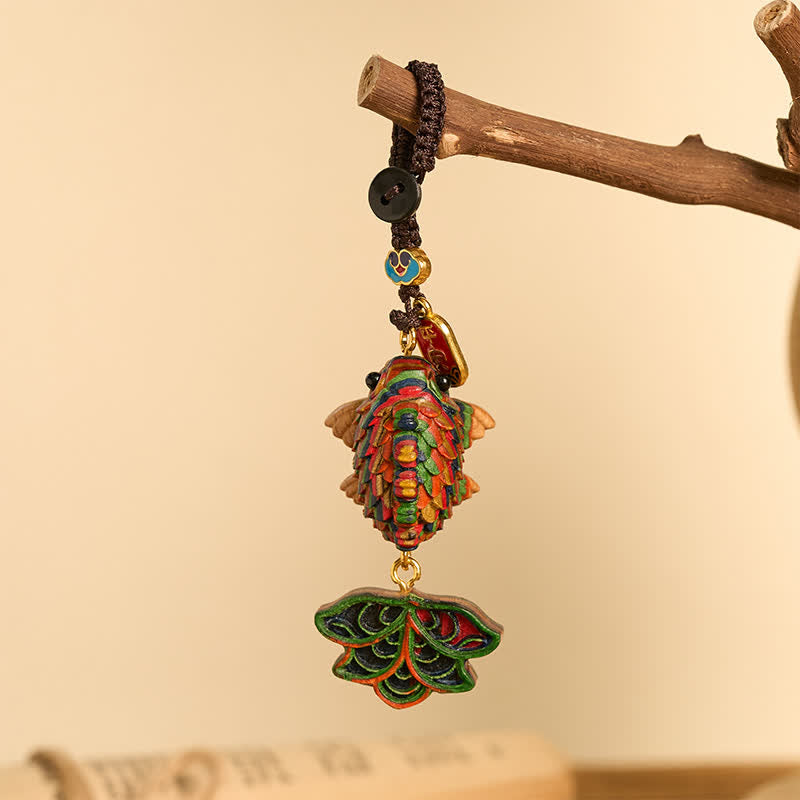 Buddha Stones 手彫りのレインボーユーカリ材を使用したカラフルな鯉の縁起物キーホルダー - 鯉（成就♥決意） - image 0