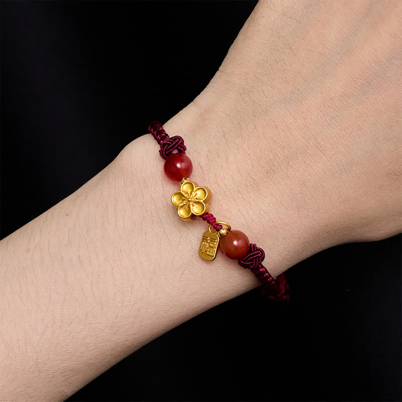 Buddha Stones 銅色の桃の花と福の文字が描かれた、幸運繁栄を呼ぶ赤紐のチャームブレスレット - image 2