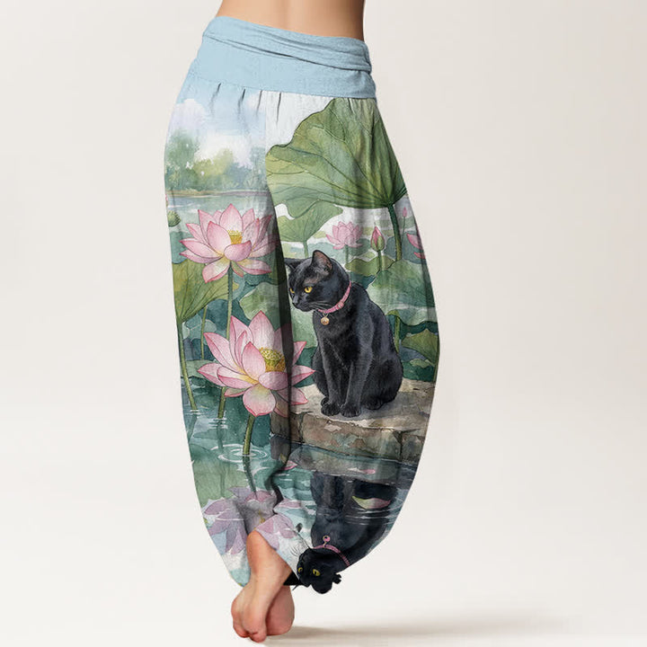 Buddha Stones 純綿素材、蓮と黒猫柄、ウエストゴム入りレディースハーレムパンツ - image 1
