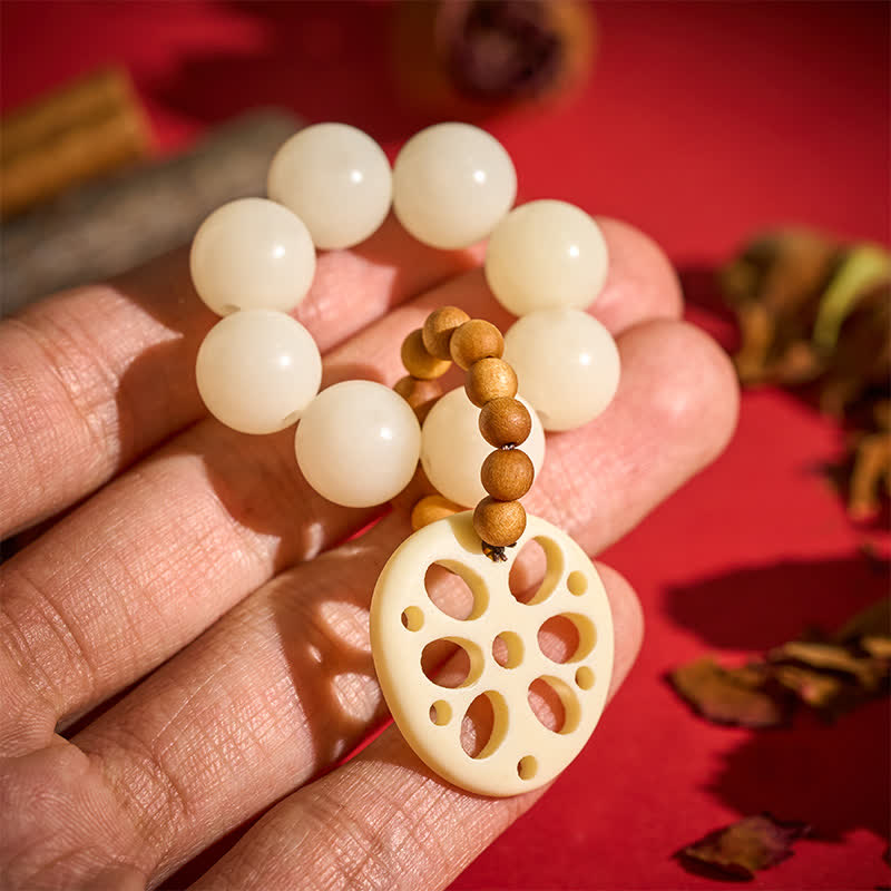 Buddha Stones 白い菩提樹の種と蓮の根のペンダント、幸運をもたらす触覚瞑想ビーズ装飾品 - ホワイトボーディシード（純粋さ♥明晰さ） - image 0