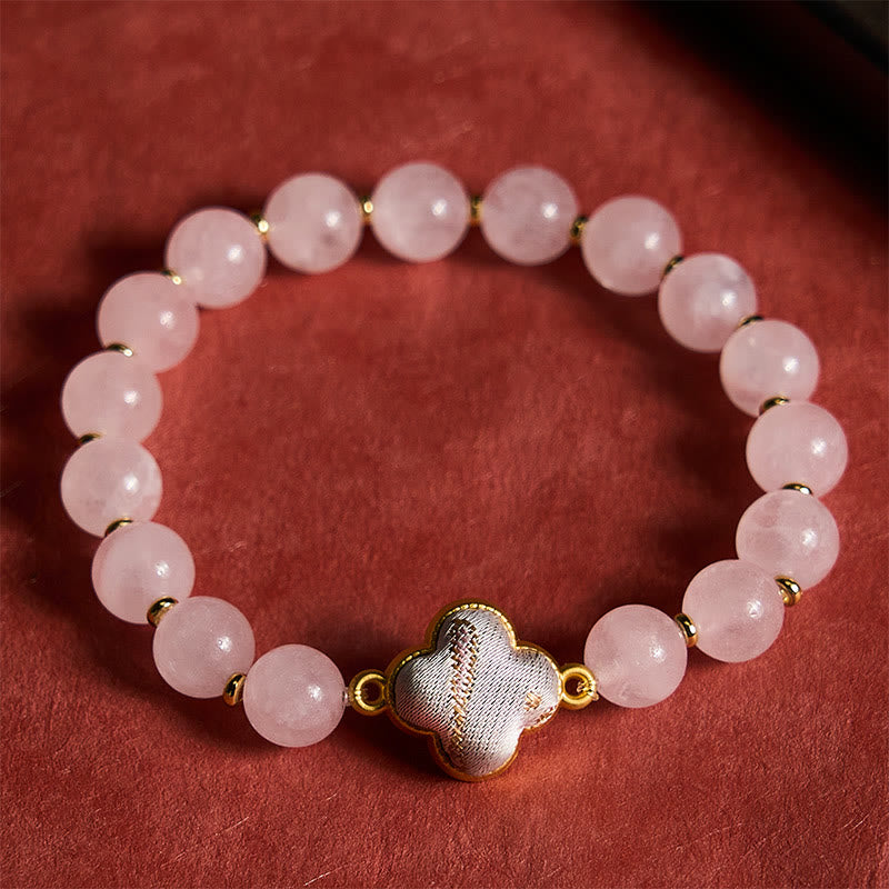 Buddha Stones ローズクォーツの歌錦織 四つ葉のクローバー良縁祈願ハンドメイド チャームブレスレット - image 1