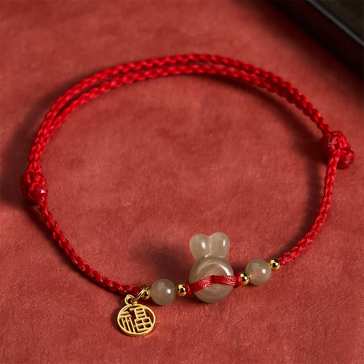 Buddha Stones 和田玉兎頭ピース平和のお守りチャーム福字グラウンディング赤紐ヴィンテージブレスレット - 天然翡翠（色味は個体差があります） - image 0