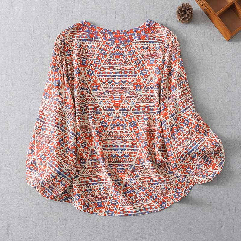 Buddha Stones 夏物 ボヘミアン ヴィンテージ レッド 幾何学模様 Vネック レディース 長袖 Tシャツ - image 1