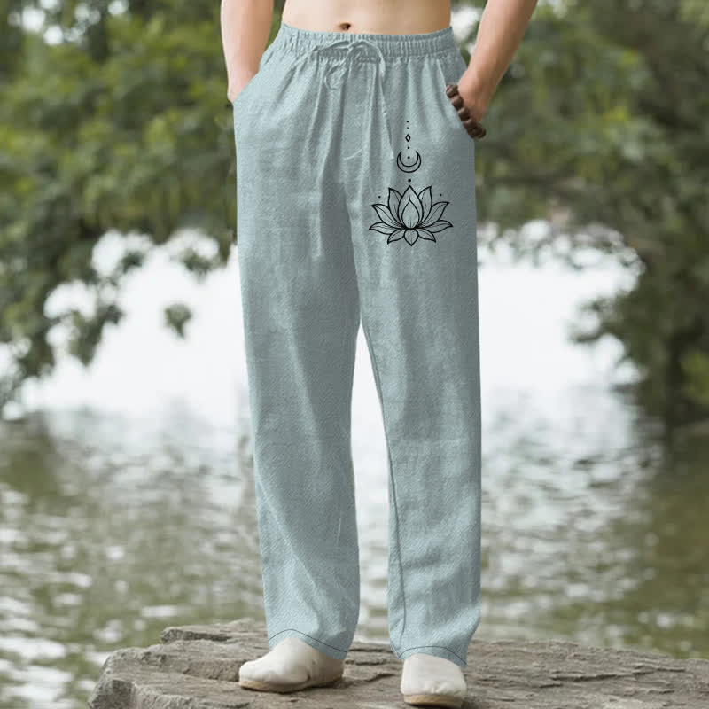 Buddha Stones コットン素材、蓮の月柄、メンズテーパードパンツ（ポケット付き） - 水色 - US/UK/AU50、EU60（5XL） - image 0