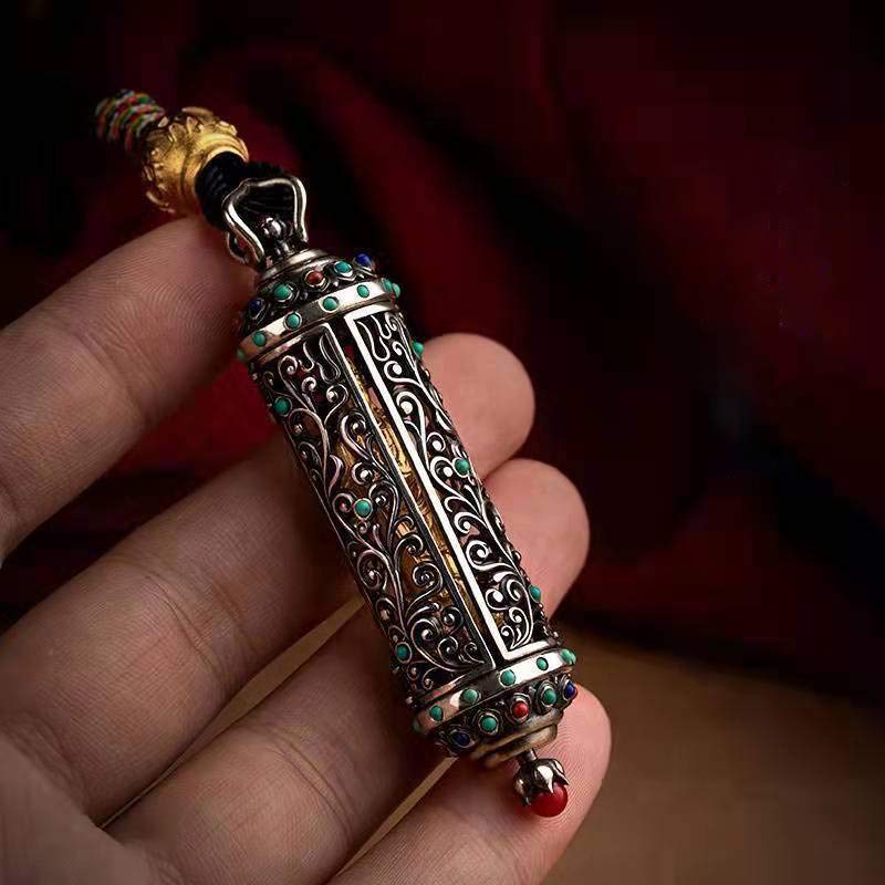 Buddha Stonesチベット観音 銀製 富の守護 装飾