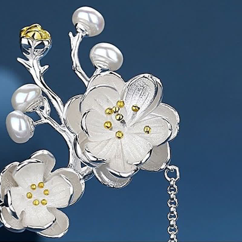 梅の花と蝶の愛と自由のタッセルヘアピン