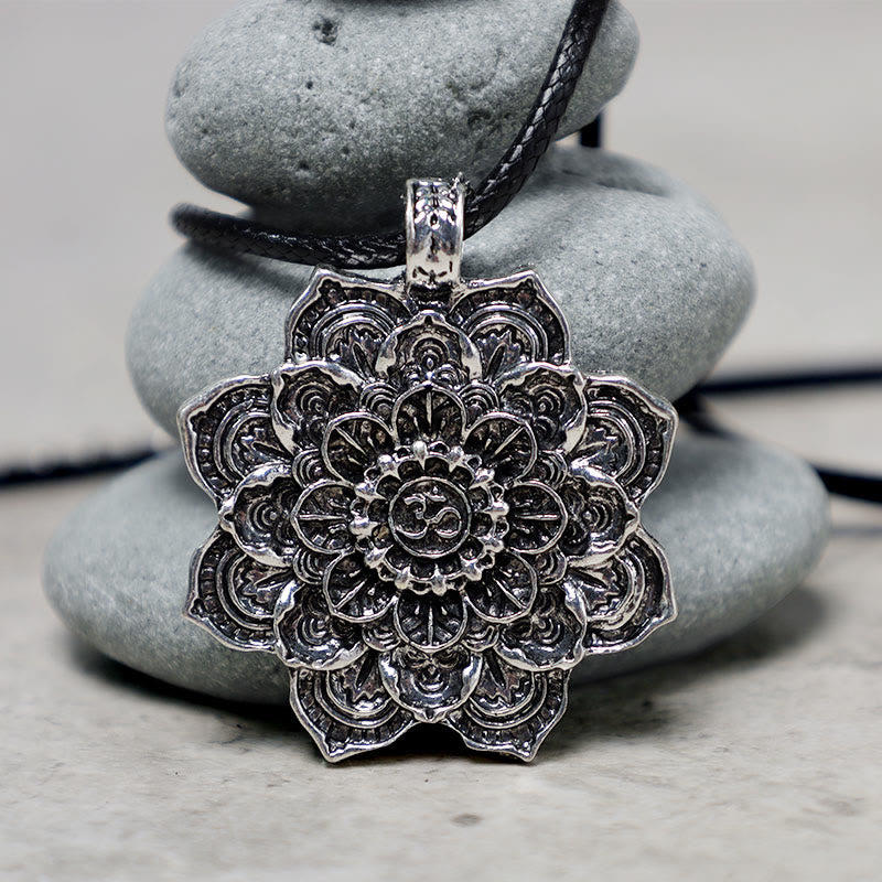 Buddha Stonesチベット蓮の祝福ネックレスペンダント