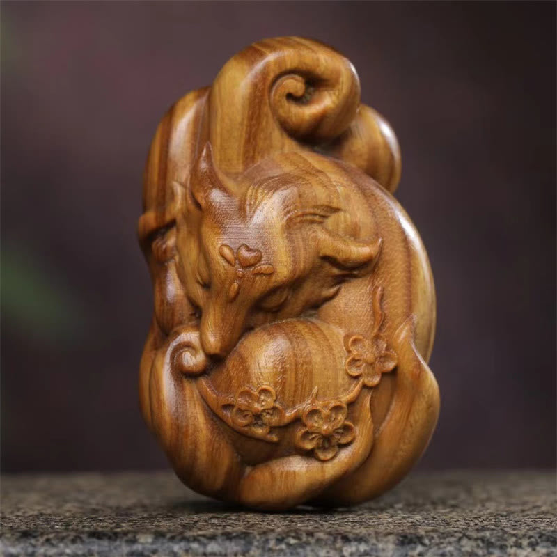 Buddha Stonesミニ九尾狐緑白檀平和装飾車吊り飾り - 大型緑白檀九尾狐 6.8×4.1×2.9cm - image 0