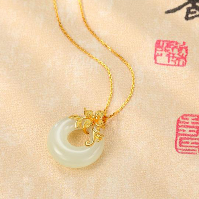 Buddha Stonesチベット白翡翠の穏やかなネックレス