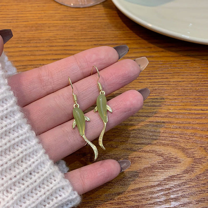 Buddha Stones 魚模様の翡翠 幸運を呼ぶ ドロップイヤリング