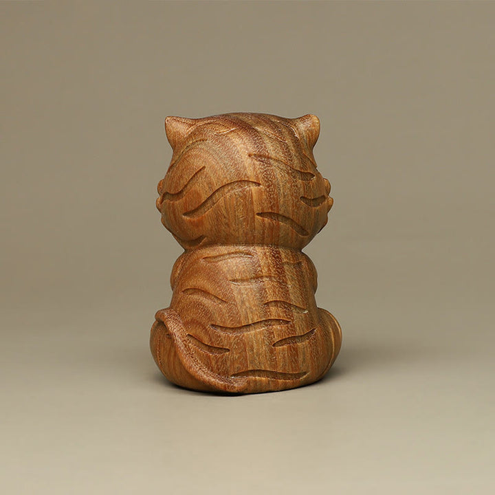 Buddha Stones小さな緑の白檀の虎の彫刻が施されたポジティブなデスクデコレーション