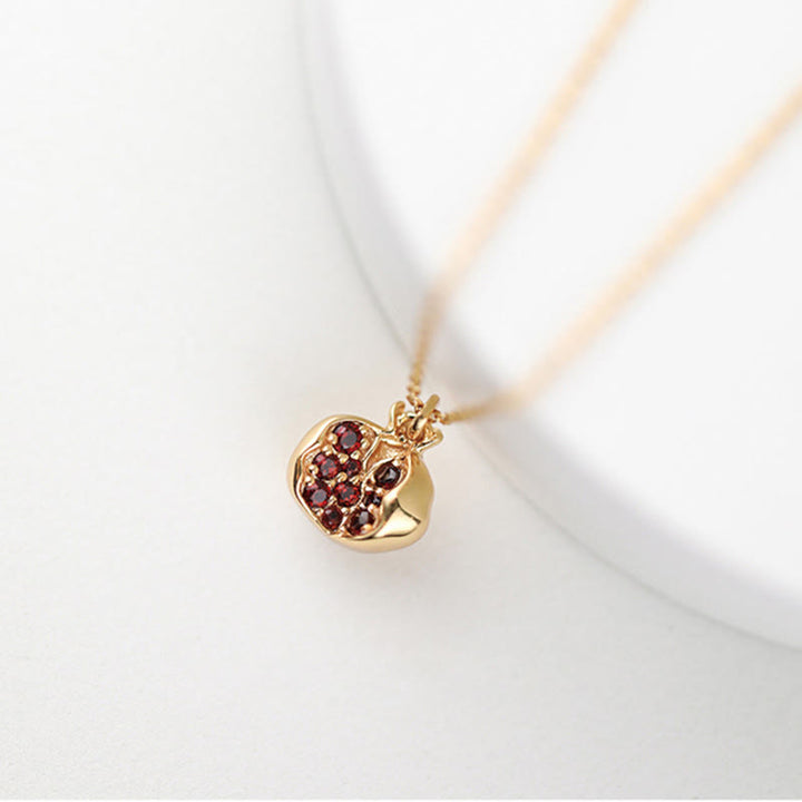 Buddha Stones 925スターリングシルバー 18Kゴールドメッキ ザクロガーネットクリスタル パッションチャームネックレスペンダント