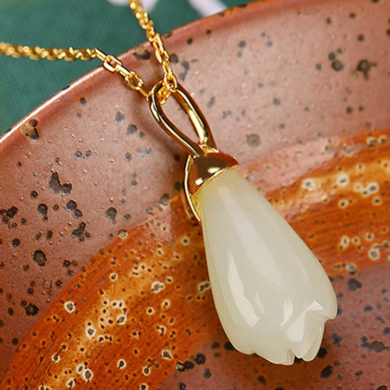 Buddha Stones 925スターリングシルバー ゴールドメッキ 天然和田翡翠 マグノリアフラワー 豊穣のネックレスペンダント