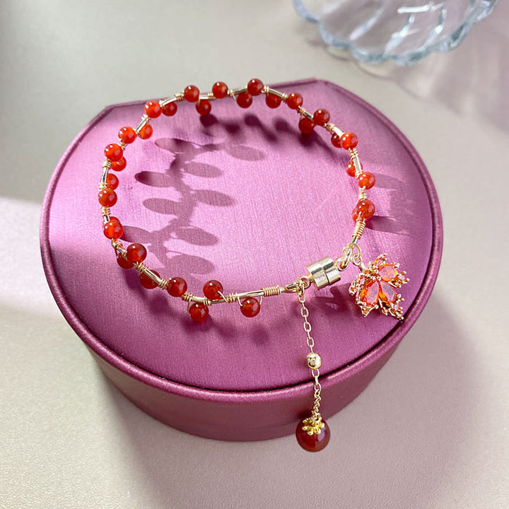 Buddha Stonesの赤いメープルリーフの幸運のお守りブレスレット