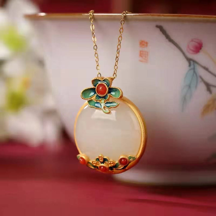 白翡翠と赤瑪瑙の花の祝福と幸運のネックレスペンダント