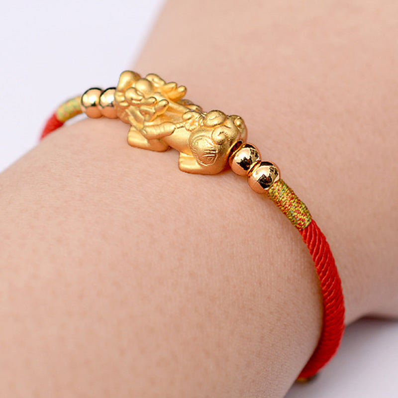 Buddha Stones24K 金メッキ 貔貅 幸運の赤紐ブレスレット