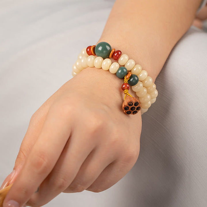 Buddha Stonesの実 蓮の鞘 チャーム 平和 ダブルラップブレスレット