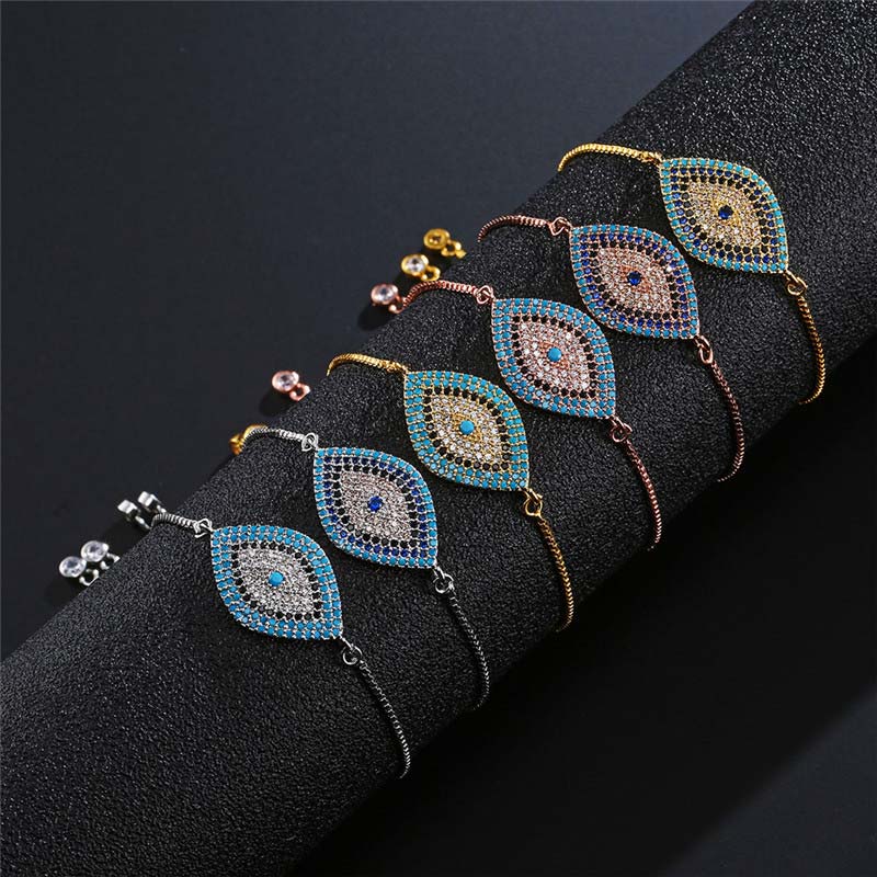 Buddha Stonesの邪眼除けヒーリングブレスレット