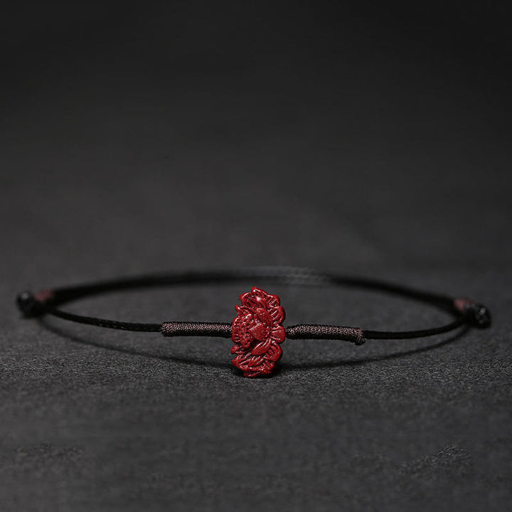 Buddha Stonesの手作り梅の花、四つ葉のクローバー、貔貅、蓮、鯉、辰砂の祝福の編み込みブレスレット