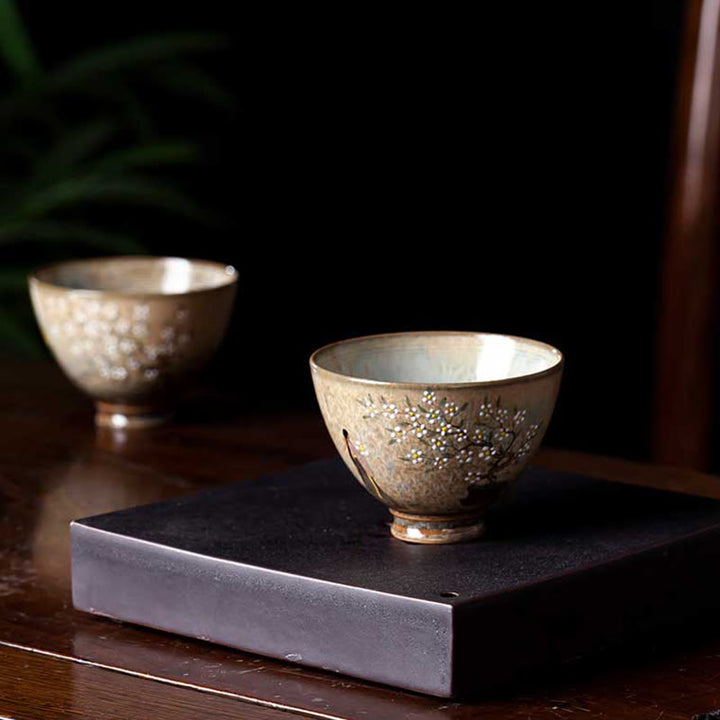 景徳鎮の手描きのBuddha Stones磁器漢服少女花陶器ティーカップカンフーティーカップ