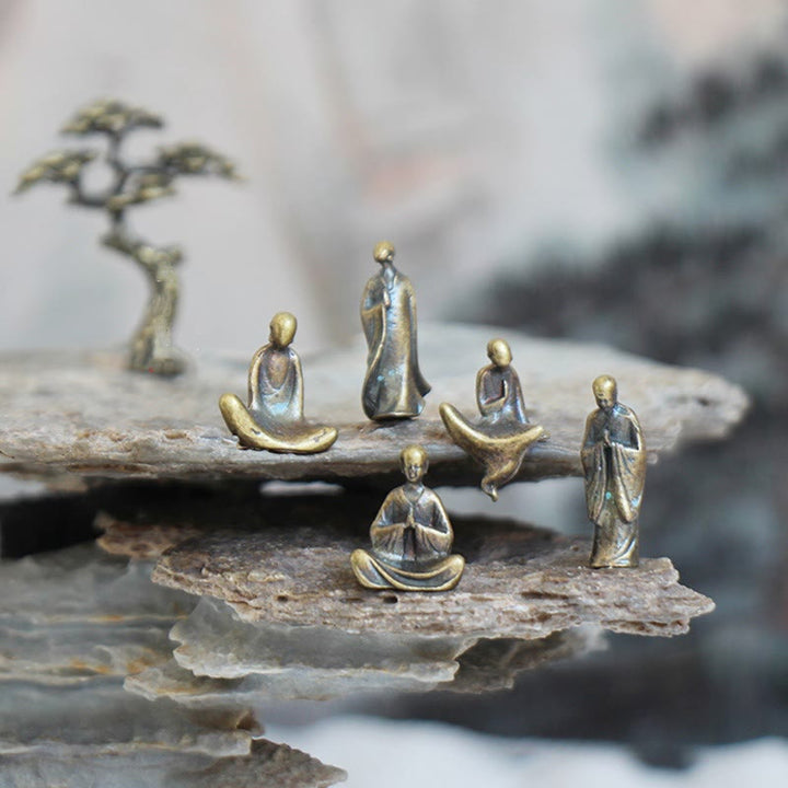 Buddha Stonesミニ瞑想仏 金属製 僧侶 静寂 家の装飾