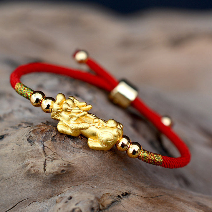 Buddha Stones24K 金メッキ 貔貅 幸運の赤紐ブレスレット
