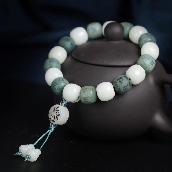 Buddha Stones白菩提六字守護ブレスレット
