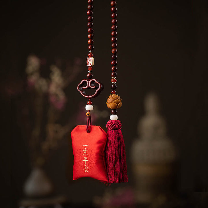 Buddha Stonesチベット小葉紅檀蓮辰砂サシェ 守護タッセル 車吊り飾り