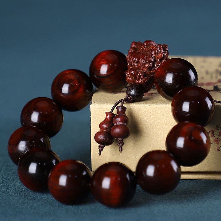 Buddha Stones、ローズウッド、グリーンサンダルウッド、小葉紫檀、龍彫刻の守護ブレスレット