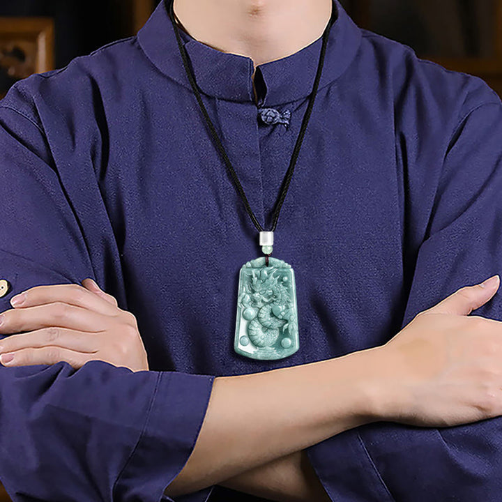 Buddha Stones龍年 十二支 龍 世界を旅する翡翠 強さのネックレス ペンダント