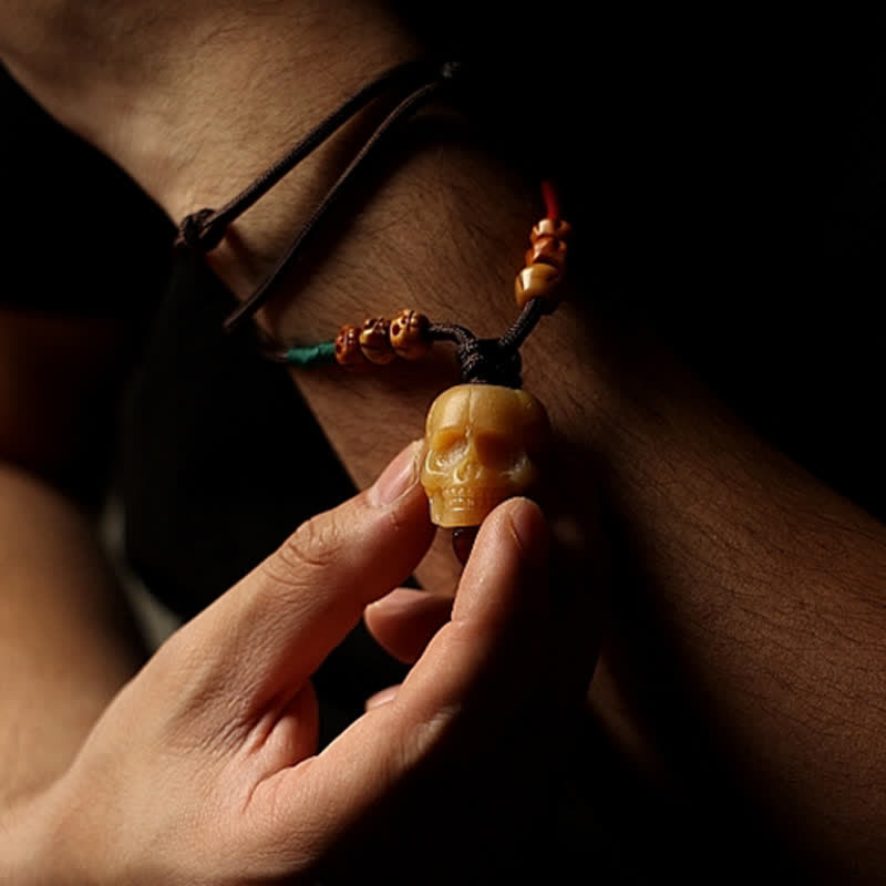 Buddha Stonesチベットラクダ骨の頭蓋骨 屍の王 森林保護のネックレスペンダント