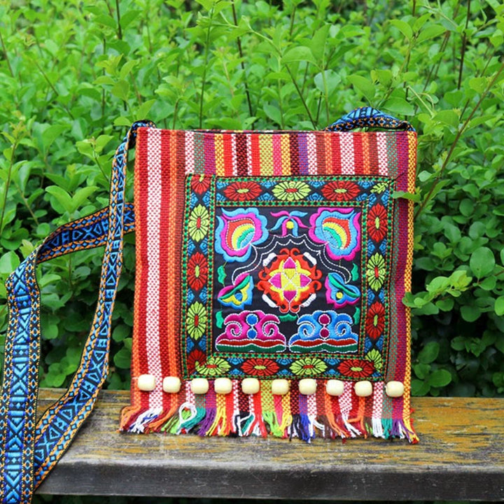 Buddha Stonesチベットのハンドメイド刺繍カメリアキャンバスショルダーバッグクロスボディバッグ