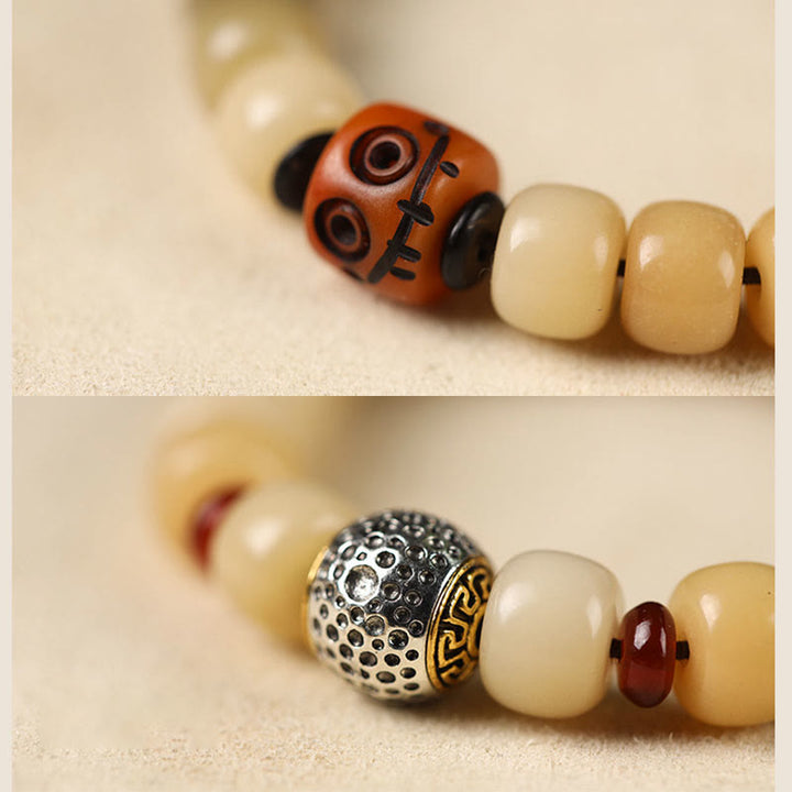 Buddha Stones天然菩提樹 屍の森の王オーム・マニ・パドメ・フム知恵のブレスレット