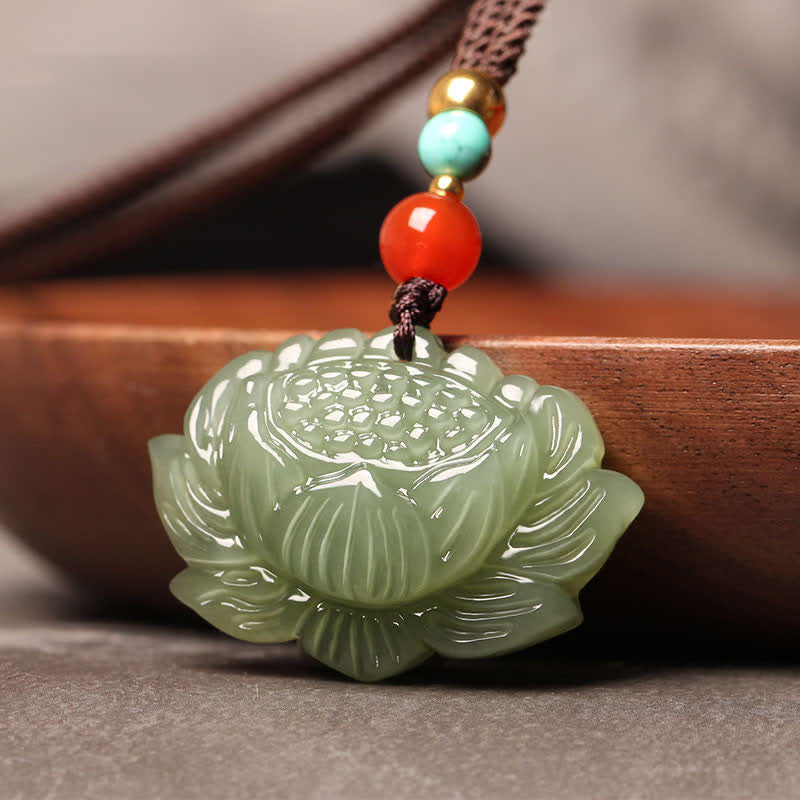 Buddha Stones和田翡翠 蓮の花 成功のネックレスペンダント - image 2