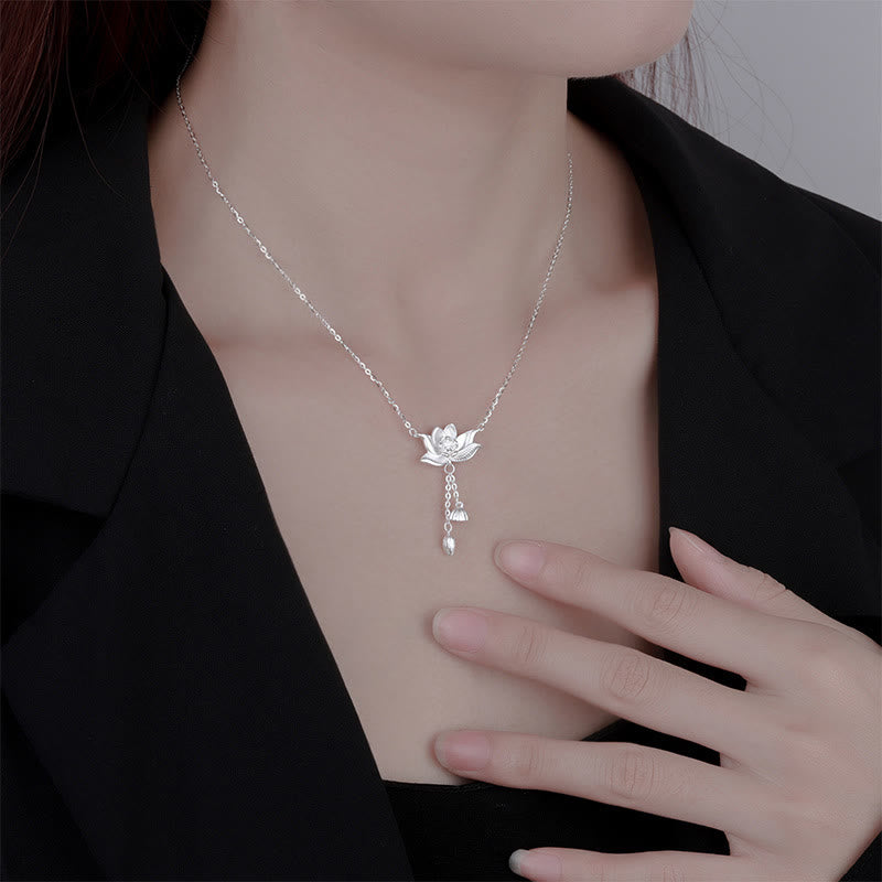 Buddha Stones999 スターリングシルバー 蓮の花の鞘 彫刻 悟りのネックレス ペンダント