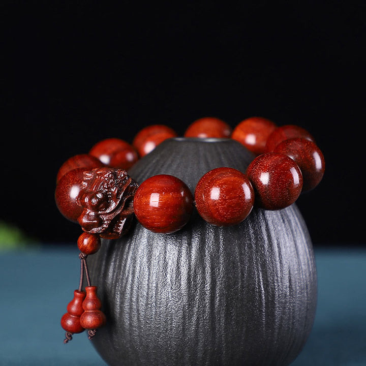 Buddha Stones、ローズウッド、グリーンサンダルウッド、小葉紫檀、龍彫刻の守護ブレスレット