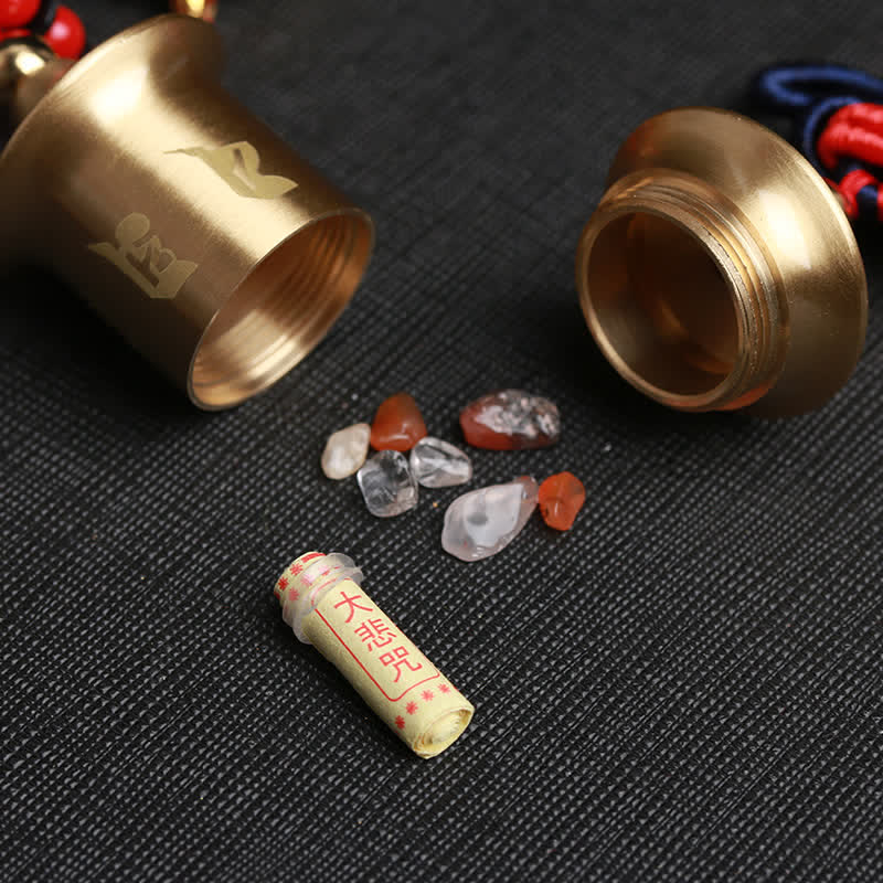 チベットのBuddha Stones、Om Mani Padme Humの祈りの車、九宮八卦の銅車吊り下げ装飾