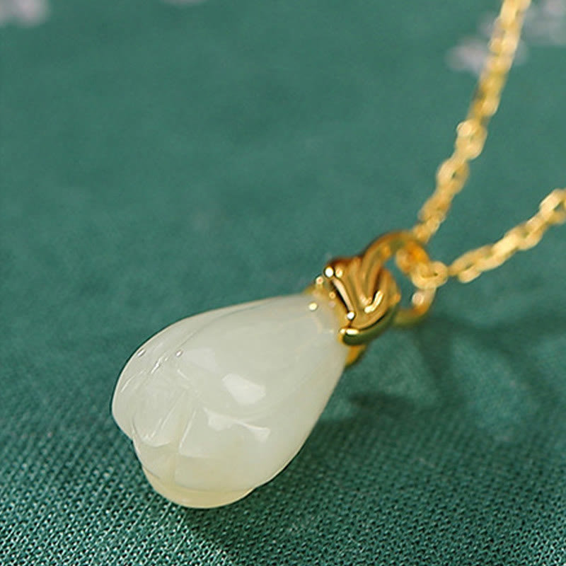Buddha Stones 925スターリングシルバー ゴールドメッキ 天然和田翡翠 マグノリアフラワー 豊穣のネックレスペンダント