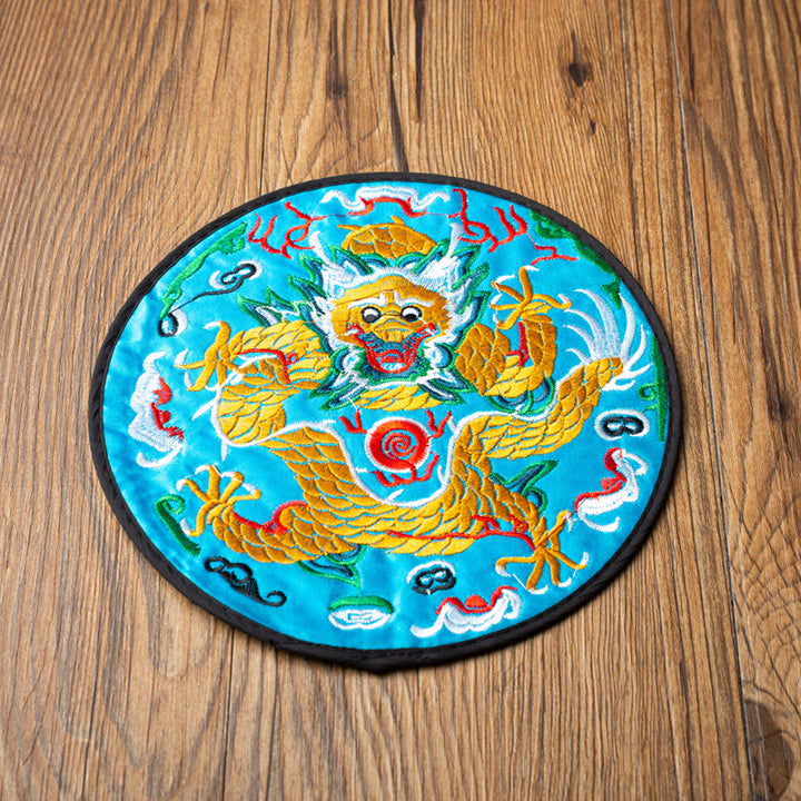 Buddha Stones龍刺繍カップマットパッドティーカップコースターカンフーティーマット