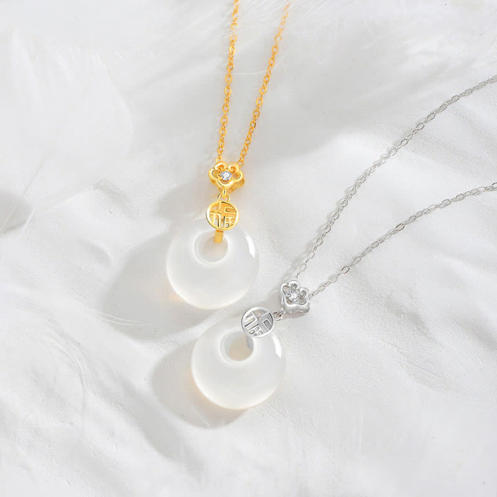 Buddha Stones925 スターリングシルバー ホワイトアゲート フーキャラクター 幸福 幸運 ネックレス ペンダント - image 0