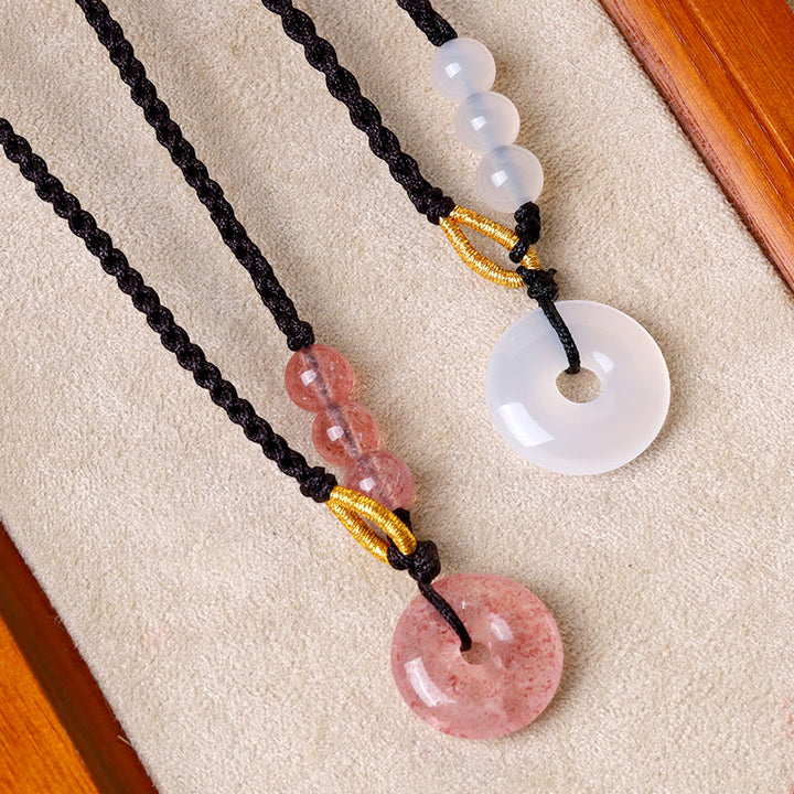 Buddha Stonesストロベリークォーツ カルセドニー ピースバックル ヒーリングネックレス ペンダント
