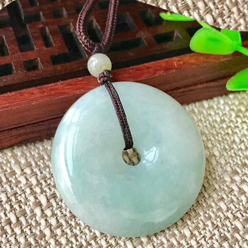 Buddha Stonesラウンド翡翠ストリング幸運ネックレスペンダント