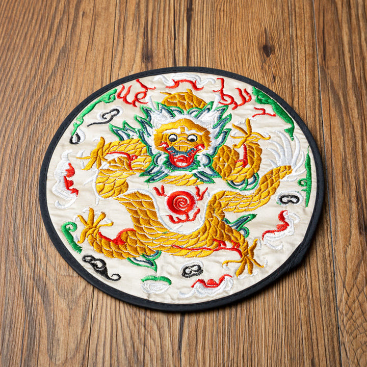 Buddha Stones龍刺繍カップマットパッドティーカップコースターカンフーティーマット